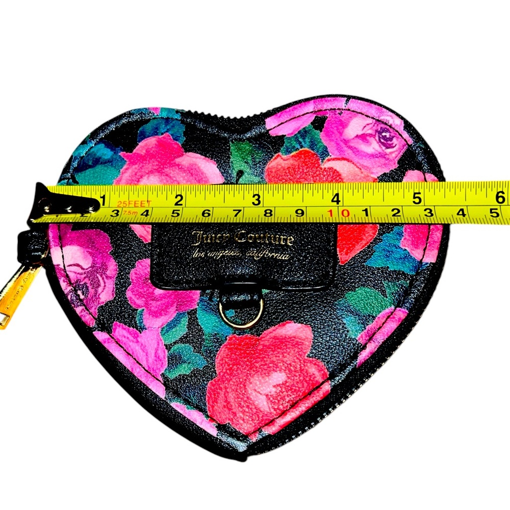 NWOT Juicy Couture heart shaped floral purse wristlet with crossbody strap - Picture 6 of 9